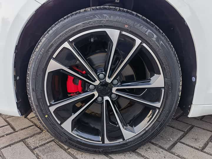 Фото 15 - Geely Preface