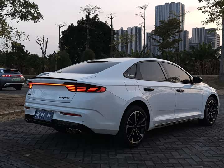 Фото 7 - Geely Preface