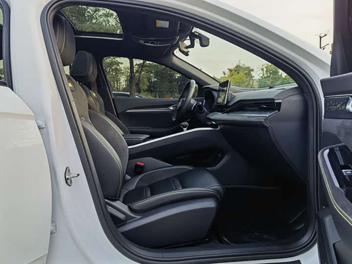 Фото 9 - Geely Preface