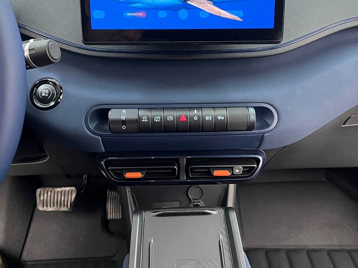 Фото 15 - BYD Seagull