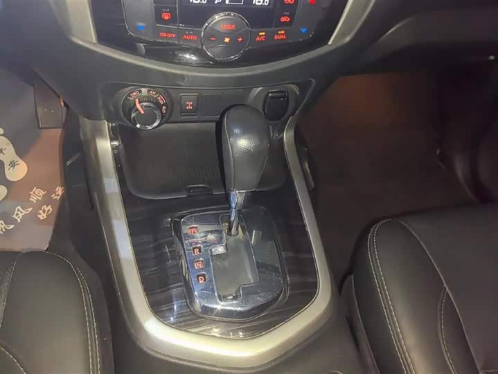 Фото 16 - Nissan Terra