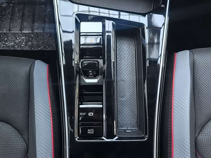 Фото 17 - Volkswagen Lamando L