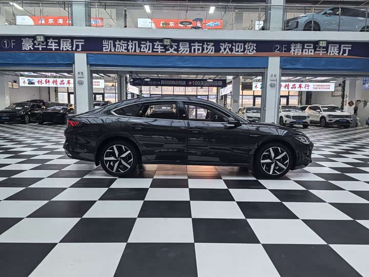 Фото 6 - Volkswagen Lamando L