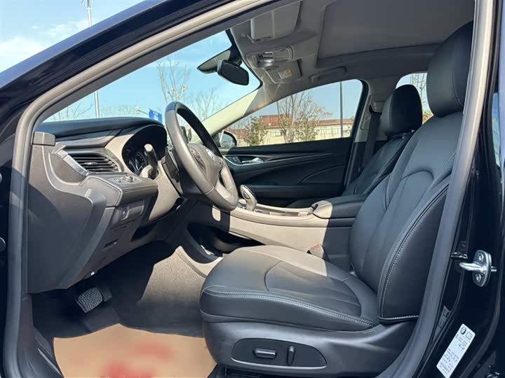 Фото 16 - Buick LaCrosse