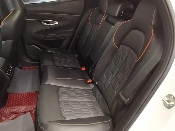 Фото 17 - Changan UNI-T