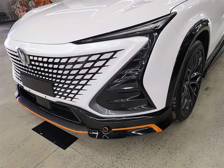 Фото 24 - Changan UNI-T