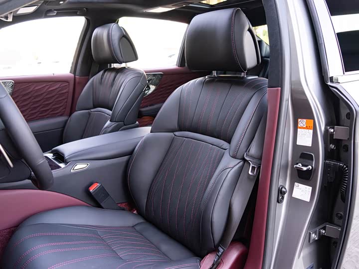 Фото 11 - Lexus LS