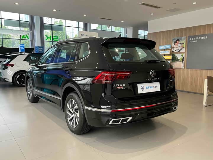 Фото 8 - Volkswagen Tiguan L Hybrid