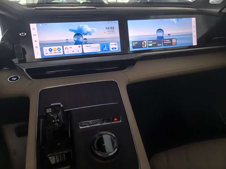 Фото 8 - Geely Monjaro