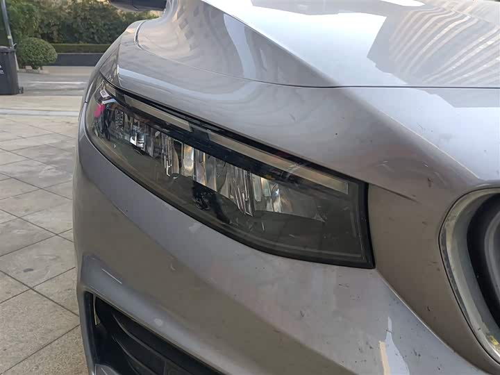 Фото 30 - Geely Preface