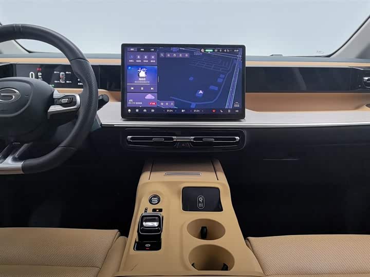 Фото 12 - GAC Trumpchi E8