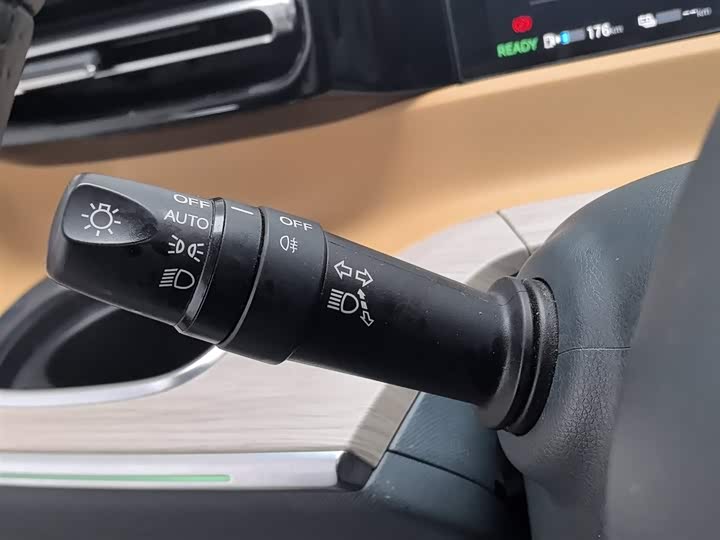 Фото 21 - GAC Trumpchi E8