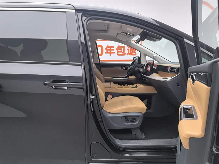 Фото 23 - GAC Trumpchi E8