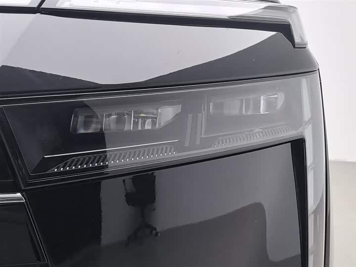 Фото 7 - GAC Trumpchi E8