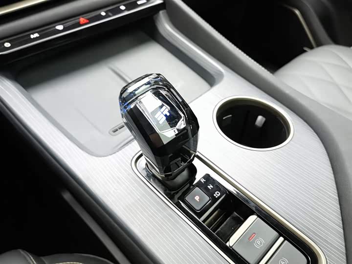 Фото 13 - Jetour Shanhai L9