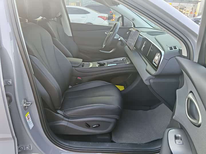 Фото 13 - BYD Sea Lion 05 EV