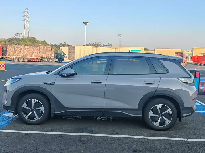 Фото 8 - BYD Sea Lion 05 EV