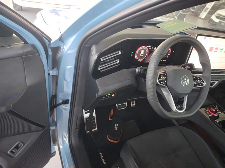 Фото 16 - Volkswagen Tiguan L Pro