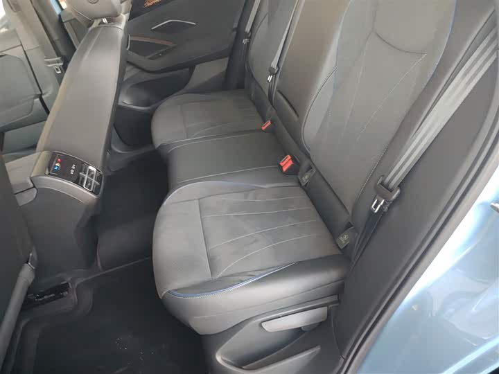 Фото 17 - Volkswagen Tiguan L Pro