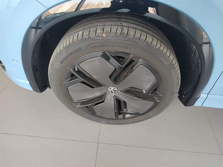 Фото 23 - Volkswagen Tiguan L Pro