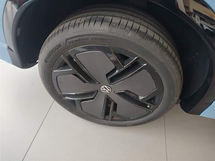 Фото 26 - Volkswagen Tiguan L Pro