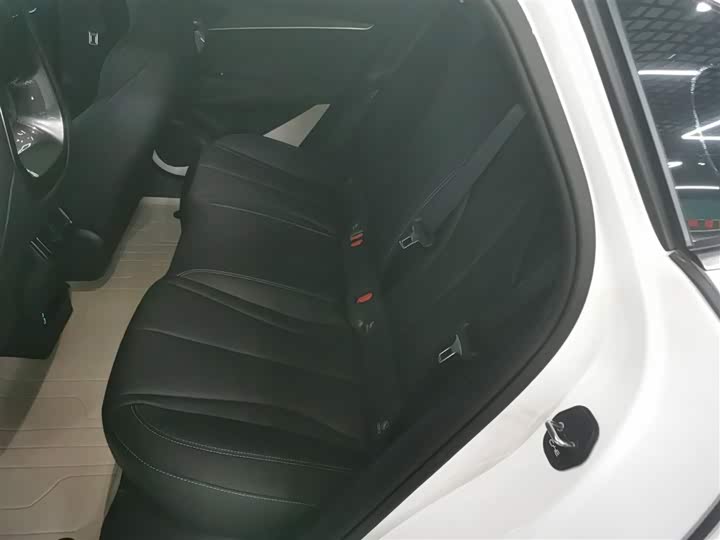 Фото 17 - BYD Seal 06 Hybrid/EV