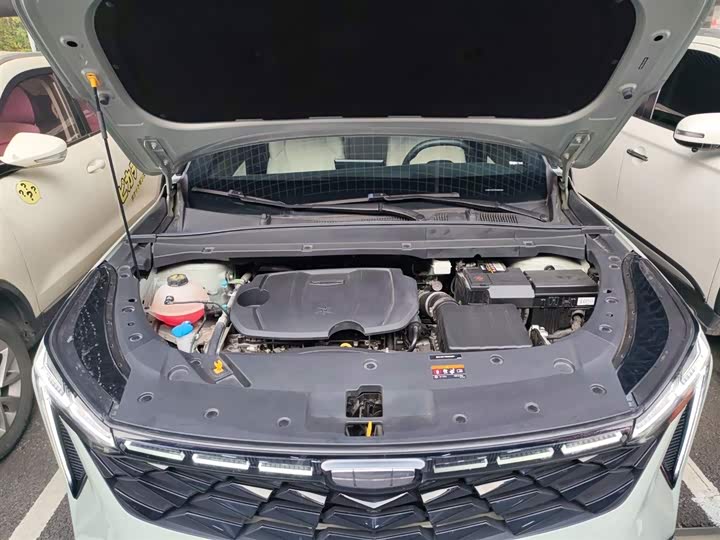 Фото 20 - Geely Atlas