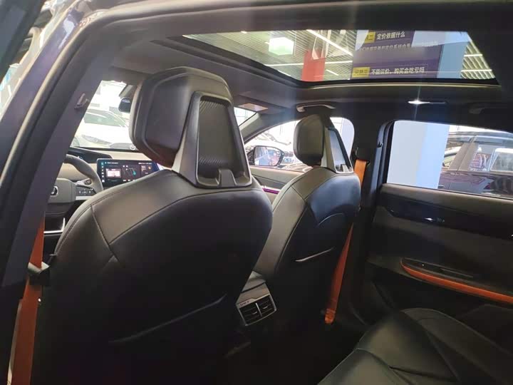 Фото 18 - Changan UNI-V