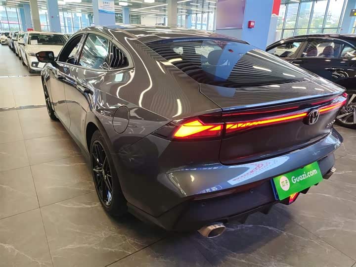 Фото 5 - Changan UNI-V