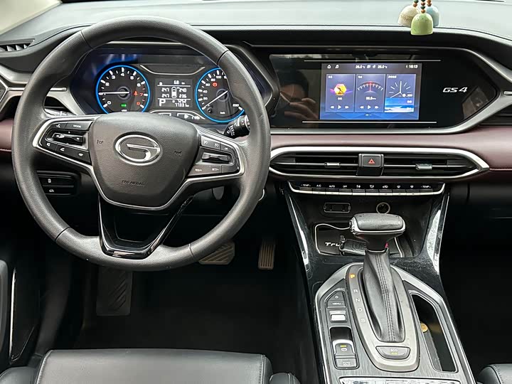 Фото 10 - GAC Trumpchi GS4