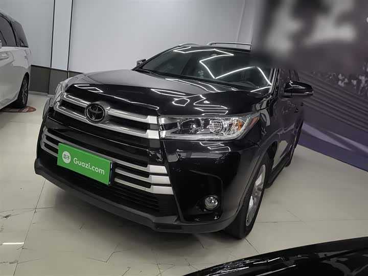 Фото 2 - Toyota Highlander