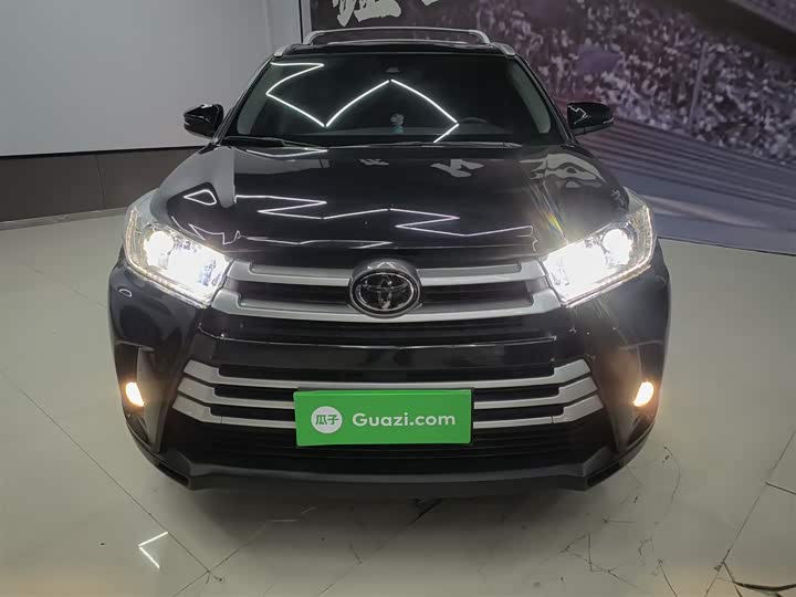 Фото 3 - Toyota Highlander