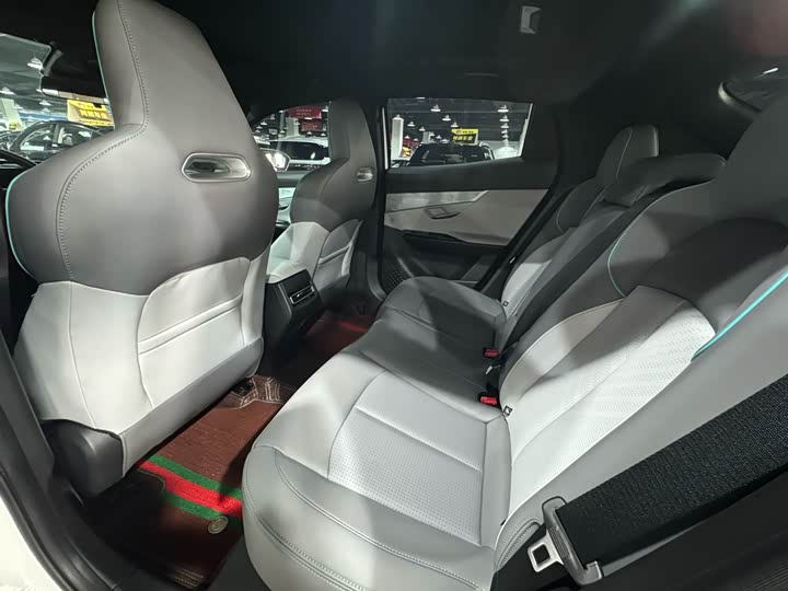 Фото 8 - Changan UNI-T