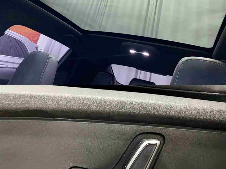 Фото 8 - Changan UNI-T