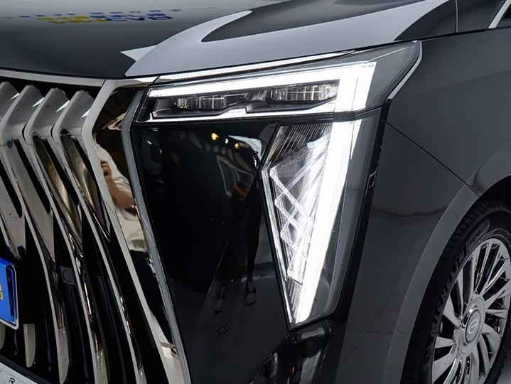 Фото 11 - GAC Trumpchi M8