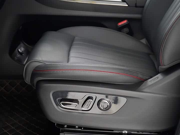 Фото 28 - GAC Trumpchi M8