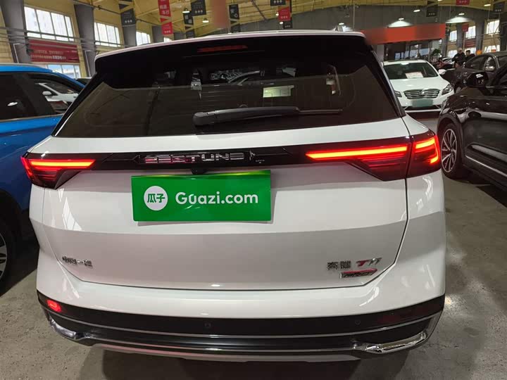 Фото 6 - Bestune T77