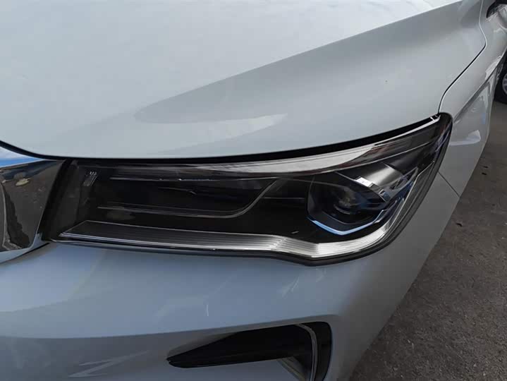 Фото 5 - Geely Emgrand