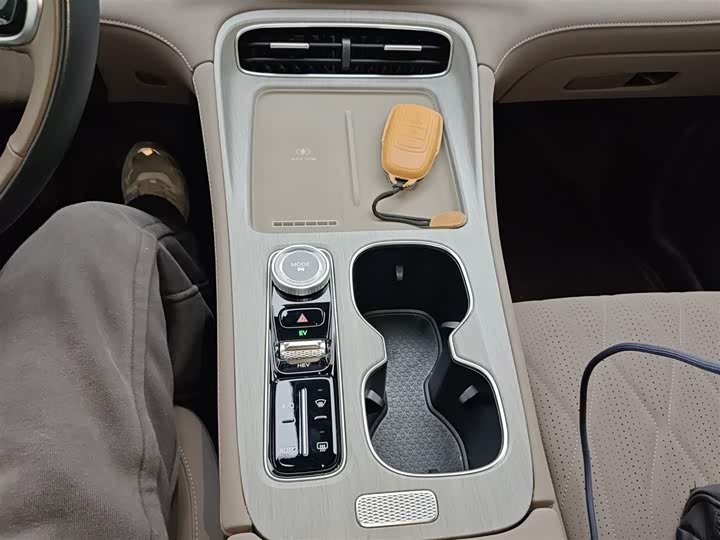 Фото 14 - Chery Tiggo 8 Plus C-DM