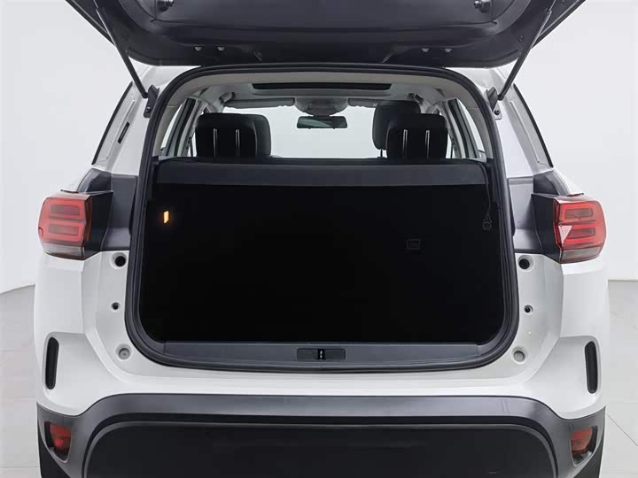 Фото 16 - Citroen C5 Aircross 2023