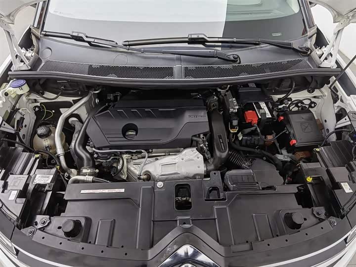 Фото 6 - Citroen C5 Aircross 2023