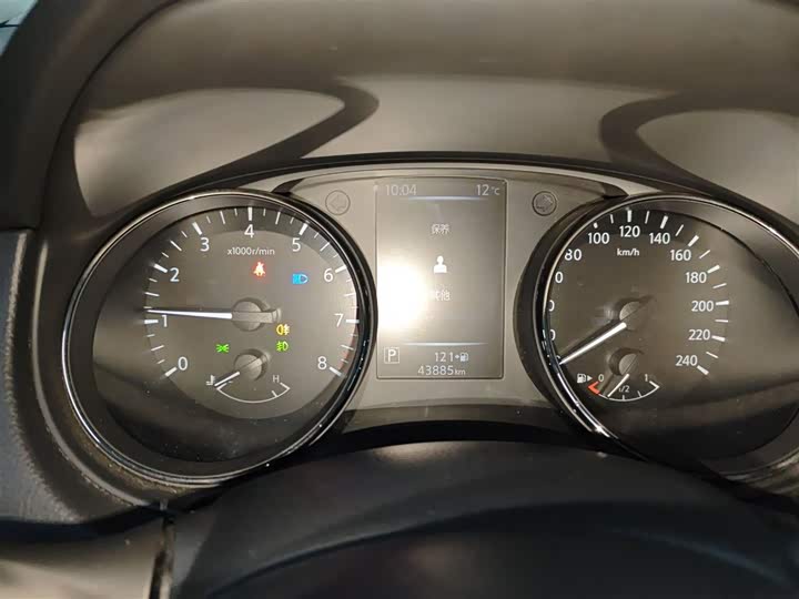 Фото 12 - Nissan X-Trail