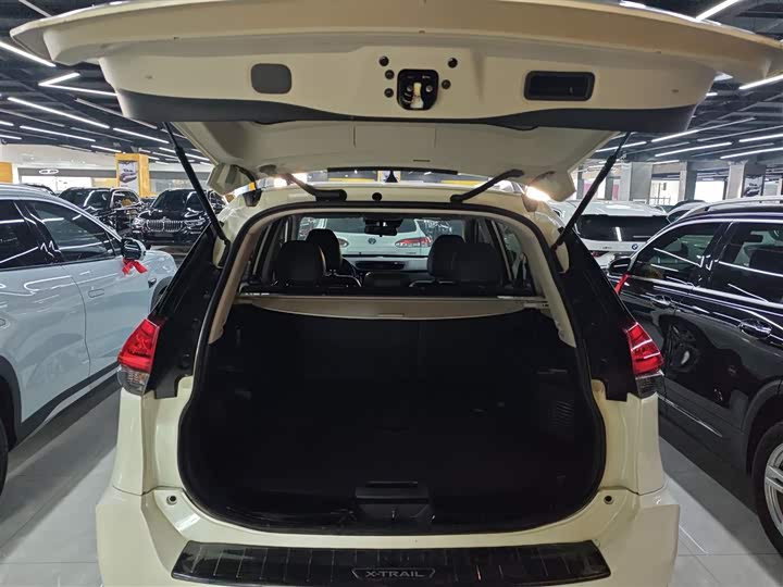 Фото 19 - Nissan X-Trail