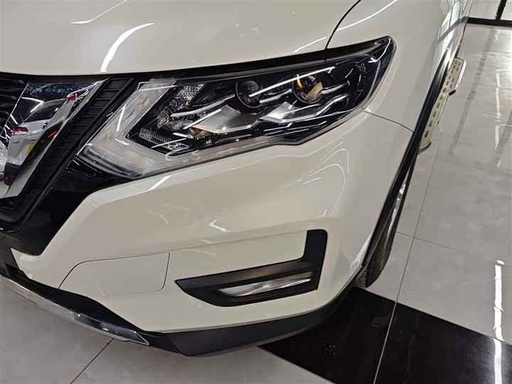 Фото 24 - Nissan X-Trail