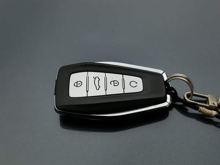 Фото 19 - Geely Monjaro