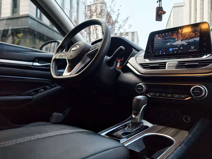 Фото 13 - Nissan Teana