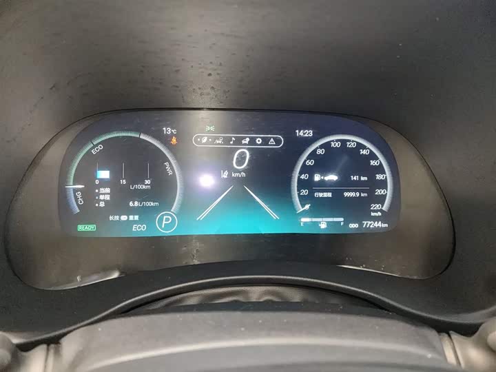 Фото 11 - Toyota Crown Kluger