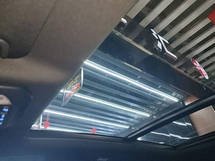 Фото 17 - Toyota Crown Kluger