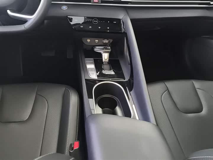 Фото 14 - Hyundai Elantra N line