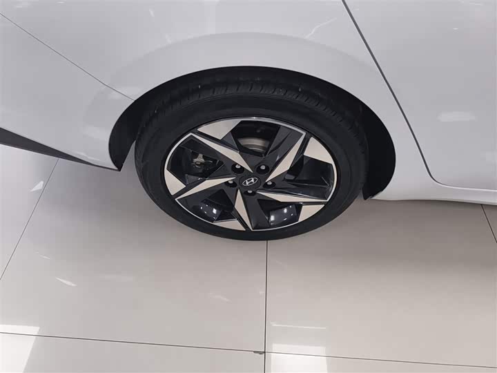 Фото 26 - Hyundai Elantra N line